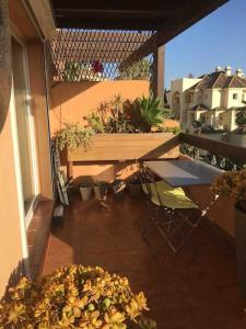 Balkon lub taras w obiekcie Superbe appartement avec piscine à 800m de la mer