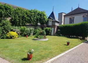 Vonkajšia záhrada v ubytovaní Le Clos Saint-Germain