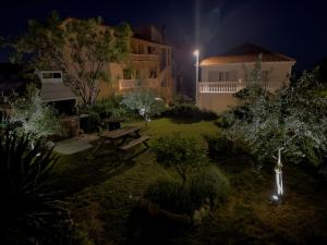 Zahrada ubytování Apartman Francesca