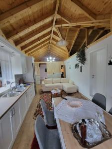 Köök või kööginurk majutusasutuses Xhumba Guesthouse