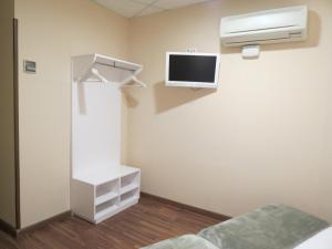 Μια τηλεόραση ή/και κέντρο ψυχαγωγίας στο Hostal Petit Príncep
