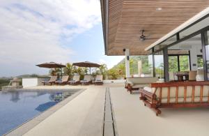 Πισίνα στο ή κοντά στο Kulraya Villas - Luxury Serviced Pool Villas (A)