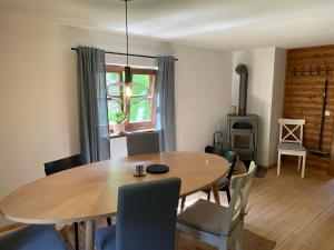 Posedenie v ubytovaní Appartement Josef im Bauernhaus Edt