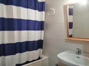 Kúpeľňa v ubytovaní Planta baja tranquila Besiberri 11