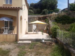 Κήπος έξω από το Villa Maison Cévennes et Sud Ardèche