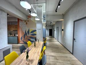 Photo de la galerie de l'établissement izzzi hostel, à Bishkek