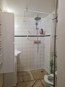 Un baño de Appt 2 pièces à 15 mn du Salagou