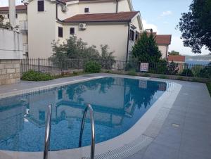 Bazén v ubytování Apartment Lila nebo v jeho okolí