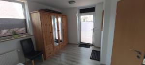 TV a/nebo společenská místnost v ubytování Ferienwohnung Stolz + 1 fotografie