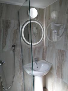 Bagno di Studios Spiros Parga