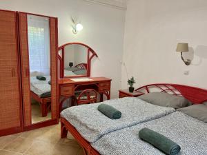 Gallery image of Casa di Bianca - közvetlen vízparti nyaraló in Siófok