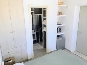 Φωτογραφία από το άλμπουμ του Quiet 2-bedroom sea view villa with shared pool σε Mármara