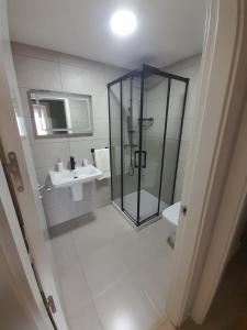 Zdjęcie z galerii obiektu Apartamentos aguanaz w mieście Entrambasaguas