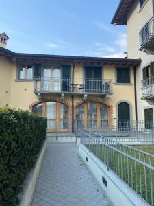 Gallery image of Red Chair House in Riva di Solto