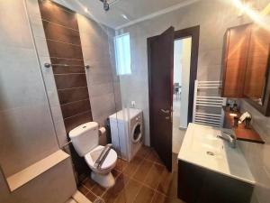 Ένα μπάνιο στο Elia Mare Apartment +24 φωτογραφίες
