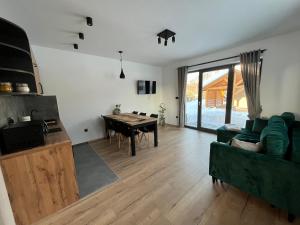 Køkken eller tekøkken på Domek przy Potoku- Szaflary + 4 billeder