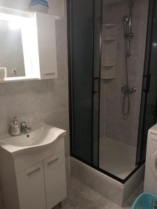 Koupelna v ubytování Apartments & room Ivica Split
