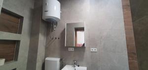 Vannituba majutusasutuses Studio DIVNA Sarajevo