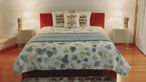 Кровать или кровати в номере Comfortable and quiet apartment