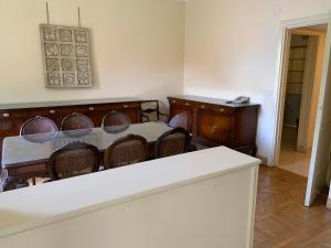 A seating area at Prime location 2 bed rooms Apartment , near the Nile & Cairo Center