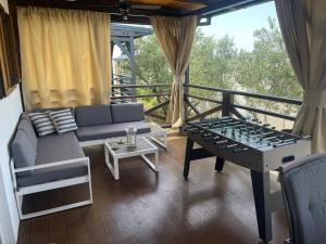 Balkón nebo terasa v ubytování Mobile home Fran