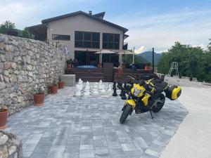 Afbeelding uit fotogalerij van Josanica Bed&Breakfast in Konjic