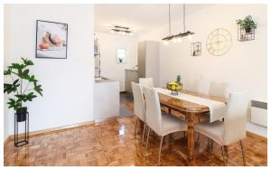 Fotografie z fotogalerie ubytování Apartment Legend v destinaci Grebaštica