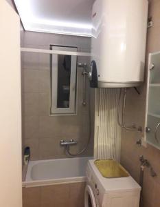 Bilik mandi di Apartman Nadja