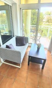Część wypoczynkowa w obiekcie Apartamento Los Pacos Fuengirola