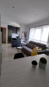 Część wypoczynkowa w obiekcie Apartamento en Foz. Primera Línea Playa Rapadoira