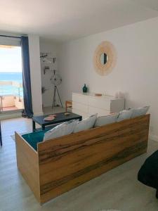 Gallery image of STUDIO LES PIEDS DANS LE SABLE, VUE MER & BALCON in Biarritz