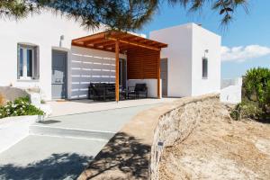 Gallery image of Haroto Suites in Tripití