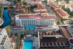 Bazén v ubytování Arbatt Marmaris Hotel nebo v jeho okolí