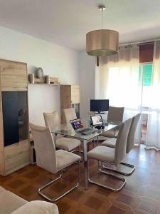 Zdjęcie z galerii obiektu Hermoso piso primera línea w mieście Motril