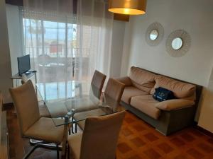 Zdjęcie z galerii obiektu Hermoso piso primera línea w mieście Motril