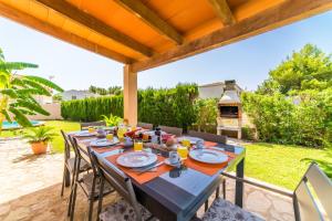 Vonkajšia záhrada v ubytovaní Ideal Property Mallorca - Rosas 28