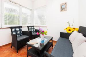 Posezení v ubytování Apartments Maxi + 35 fotografií