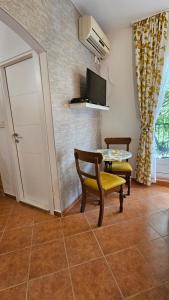 Kuchyň nebo kuchyňský kout v ubytování LAV Apartments