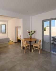 Фотография из галереи Thoè Oia Suites в городе Ия