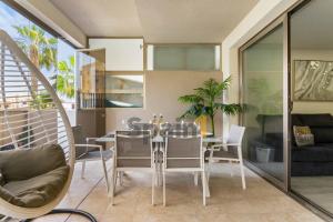 Posezení v ubytování Villamartin - Green Hills 3 Bedrooms Apartment with 3 pools, Gym, Sauna