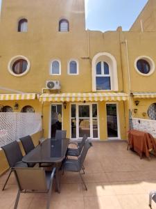 Część wypoczynkowa w obiekcie Bungalow Alkabir Playa