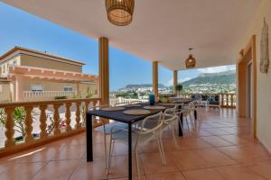 Balkon lub taras w obiekcie Villas Guzman - BELLISSIMA