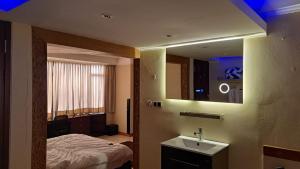 Galeriebild der Unterkunft Slipi Apartment 2BR in Jakarta