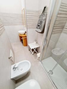 A bathroom at Medusa room apartment