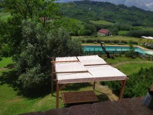 Nespecifikovaný výhled na hory nebo výhled na hory při pohledu z aparthotelu