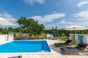 Bazén v ubytování Casa Cosini with Private Pool nebo v jeho okolí