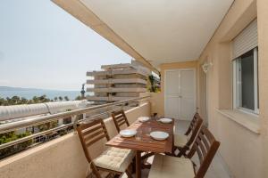 Balkon lub taras w obiekcie Sea view apartment in the center of puerto Banús and private parking