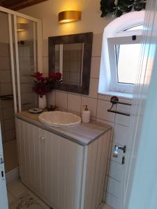 Koupelna v ubytování Seahorse Bay Beach Villa Halikounas