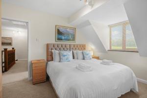 Postel nebo postele na pokoji v ubytování House - Sleeps 6 & Free parking