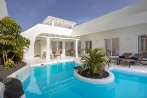 Bazén v ubytovaní Bahiazul Resort Fuerteventura alebo v jeho blízkosti